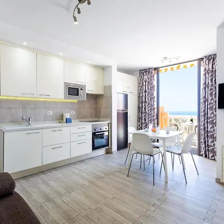 Апартаменты Cozy 228 Ocean View Terrace And Sea View